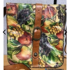Patricia Nash crossbody adjustable strap